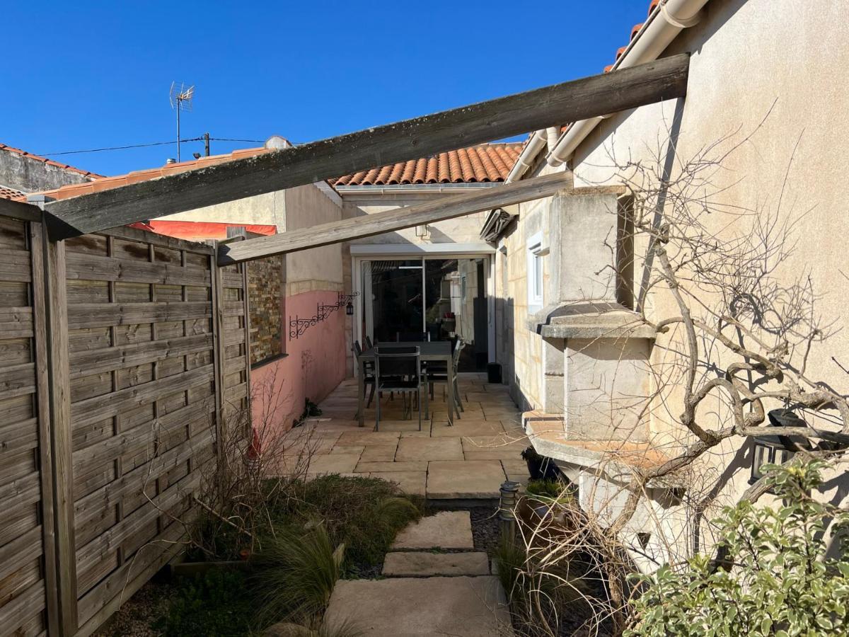 Maison Avec Jardin Et Garage Rochefort  Zewnętrze zdjęcie